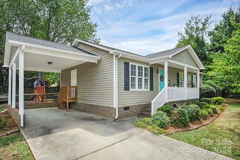 135 Mill Creek DR, Kings Mountain, NC 28086