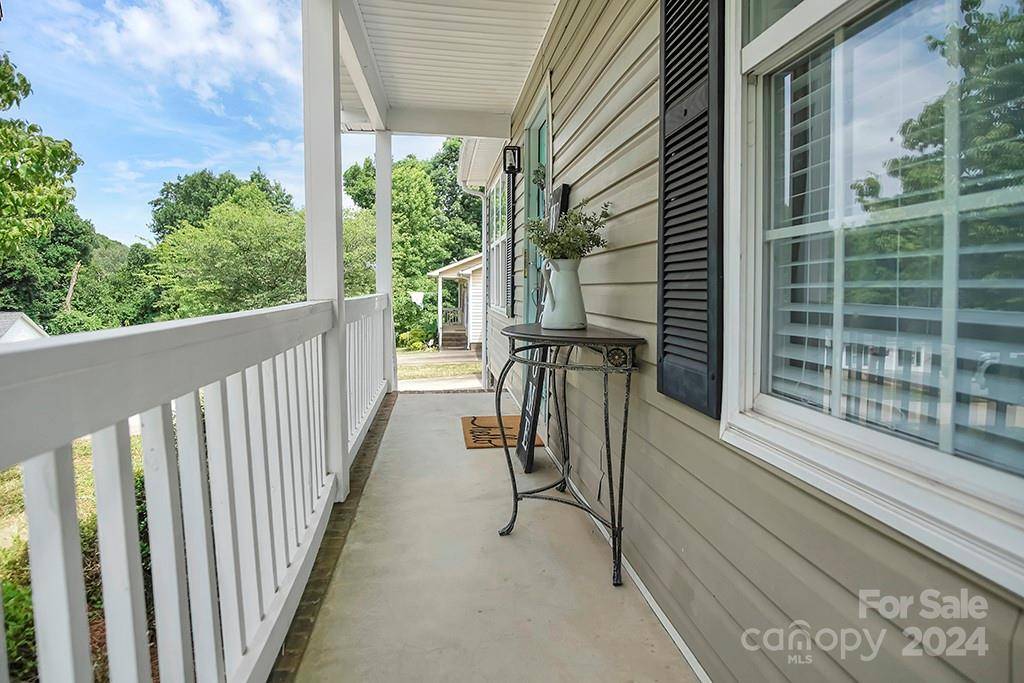 135 Mill Creek DR, Kings Mountain, NC 28086