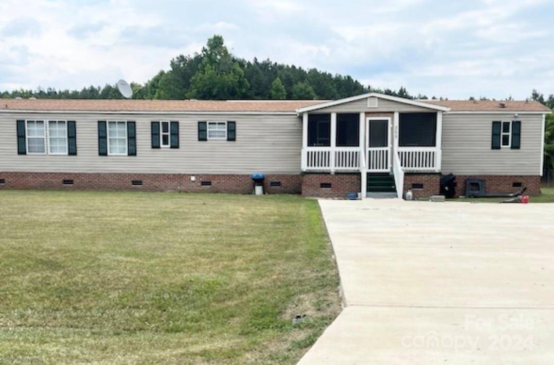 355 Woodridge RD, Enfield, NC 27823