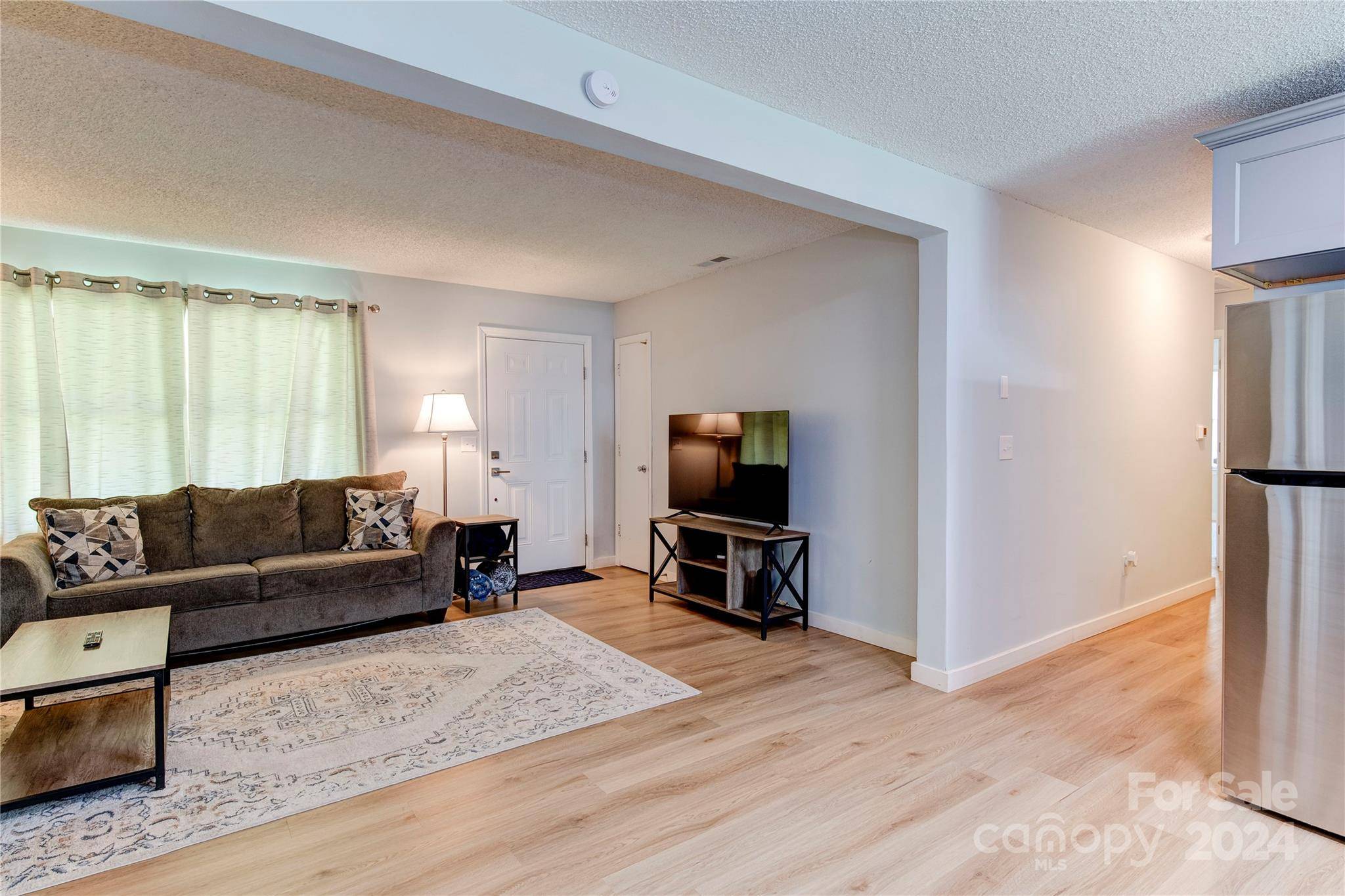 15 Penland ST, Clyde, NC 28721