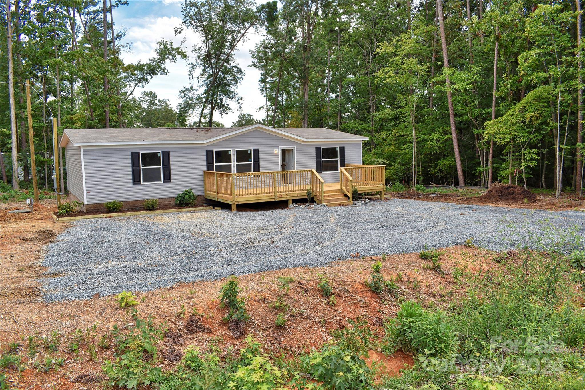 277 Whip O Will RD, Badin Lake, NC 28127