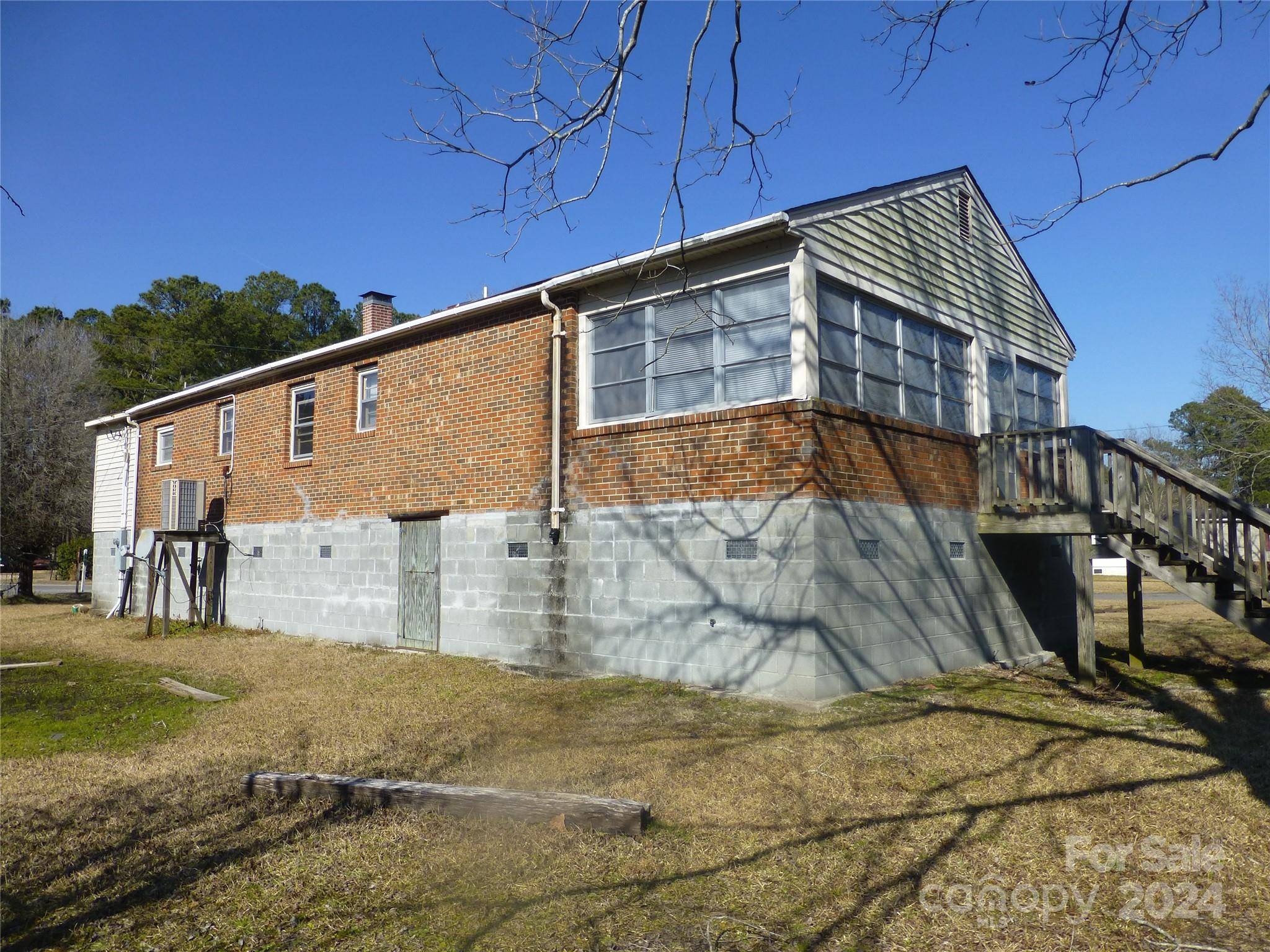 240 E Old County RD, Belhaven, NC 27810