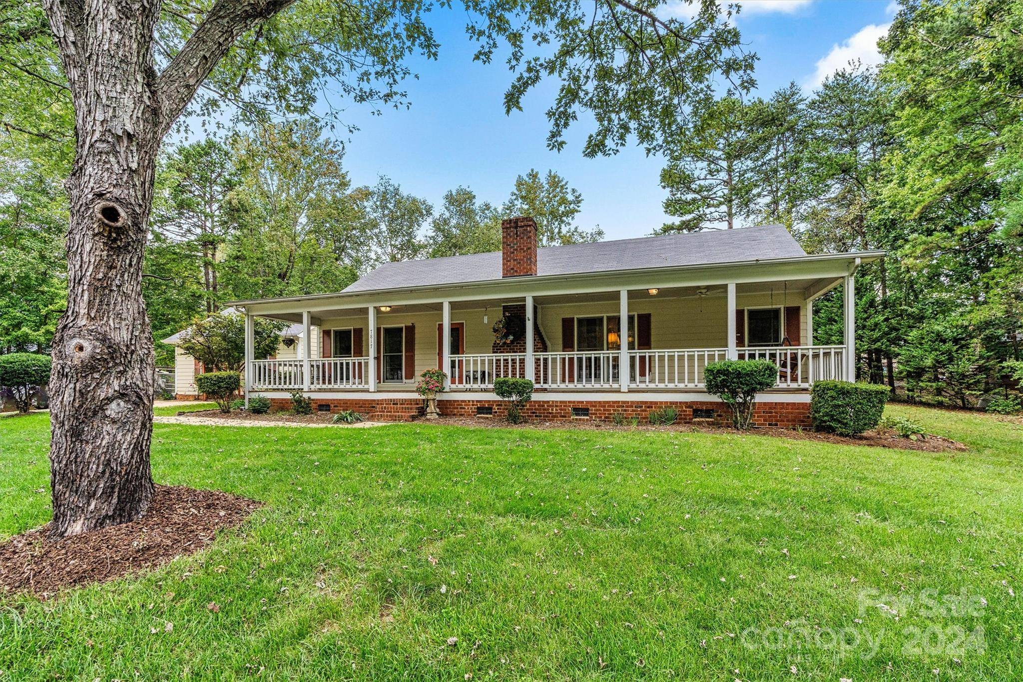 7817 Old Post RD, Denver, NC 28037