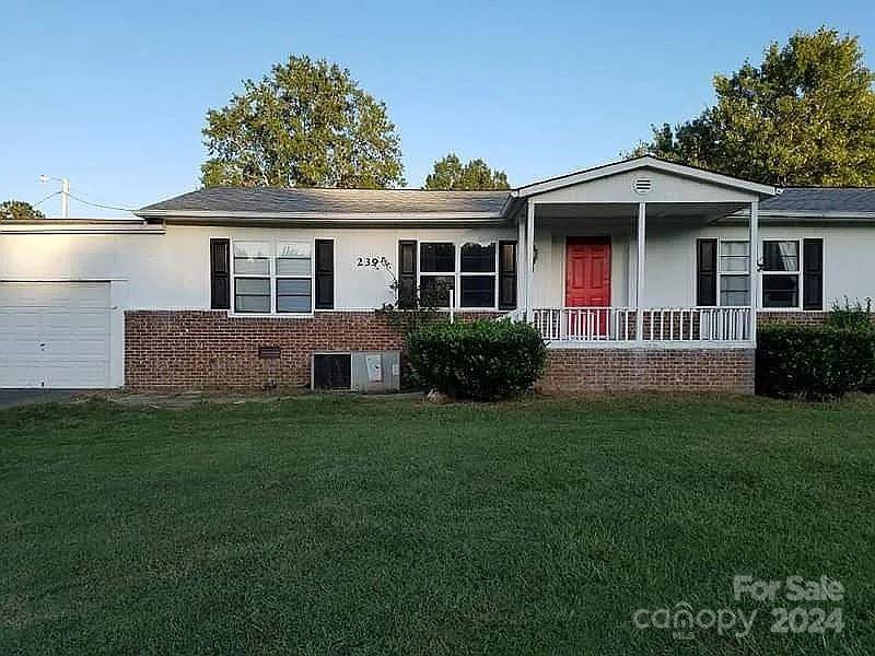 1279 Burnett RD, Chappells, SC 29037