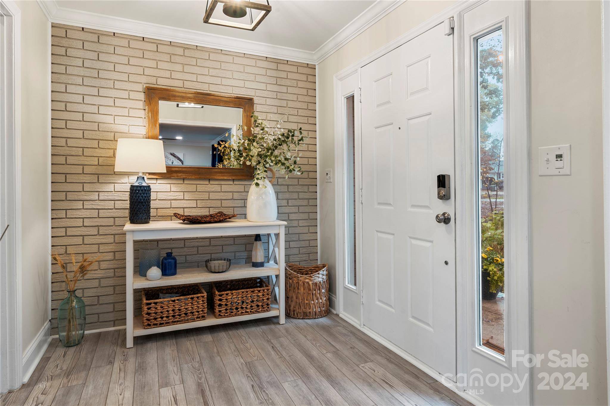 175 Woodstream CIR, Mooresville, NC 28117
