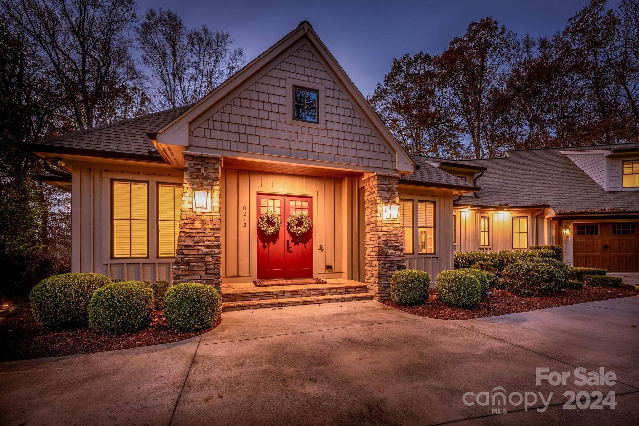 8213 Ridgewood RD, Sherrills Ford, NC 28673