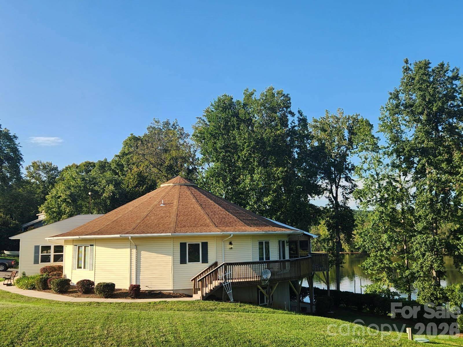 6034 Lookout Heights DR, Claremont, NC 28610
