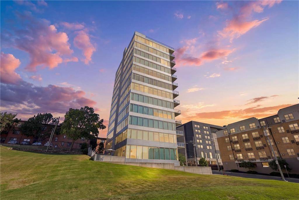 4646 Broadway ST #1S, Kansas City, MO 64112