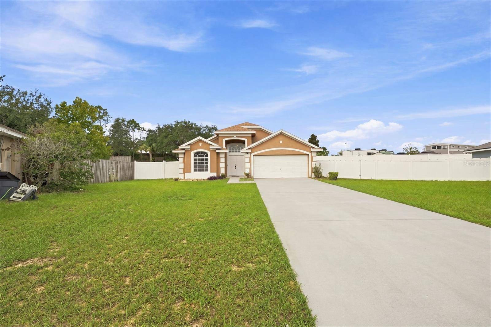 2247 MAJESTIC EAGLE CIR, Clermont, FL 34714