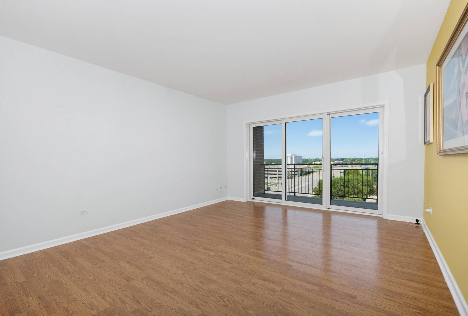 5555 N Cumberland AVE #901, Chicago, IL 60656