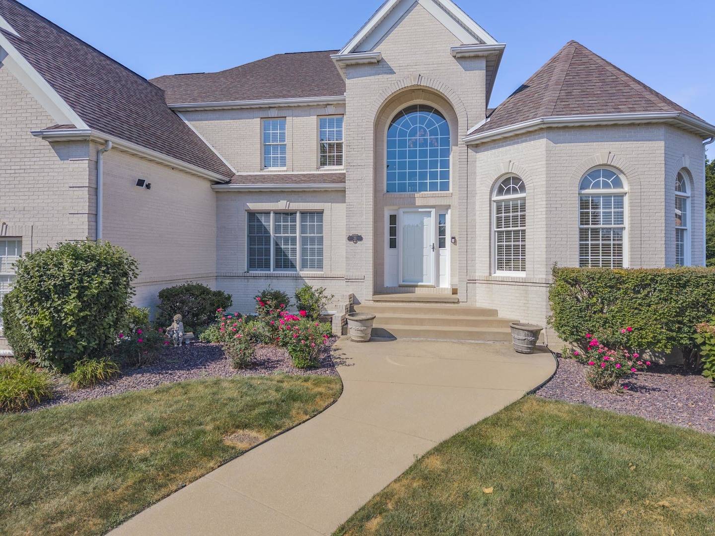 21 Lavender LN, Bloomington, IL 61704