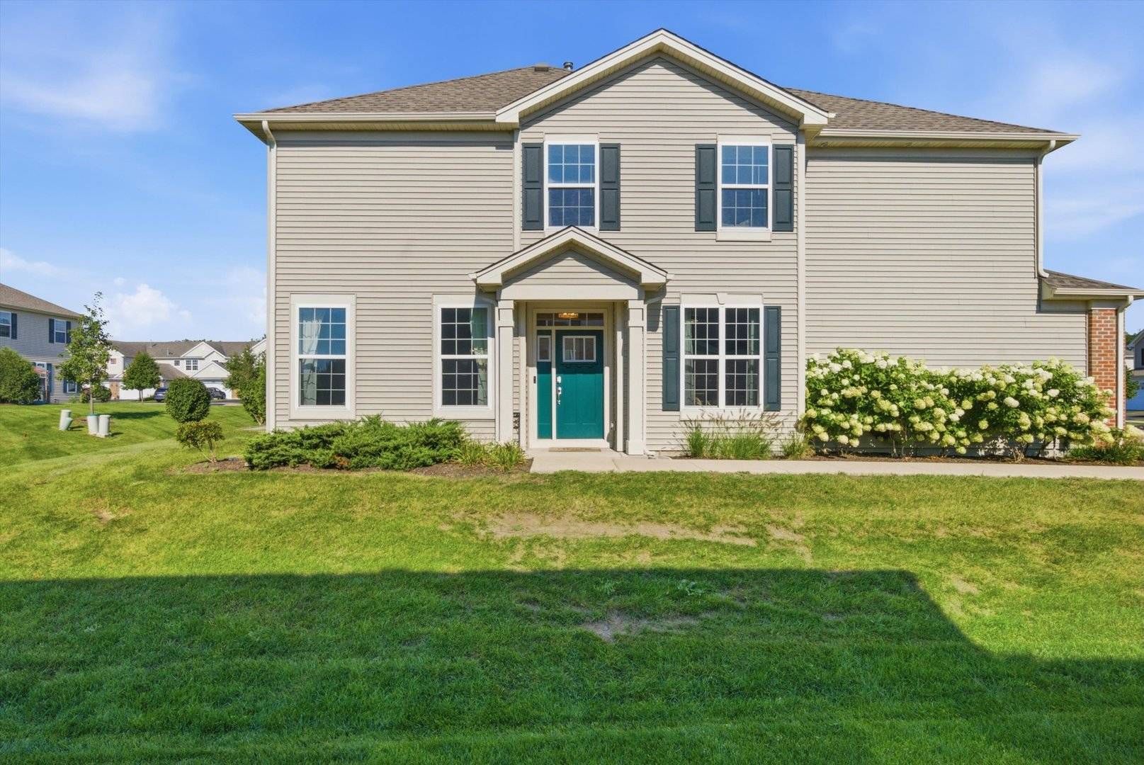 1867 Wren RD, Yorkville, IL 60560
