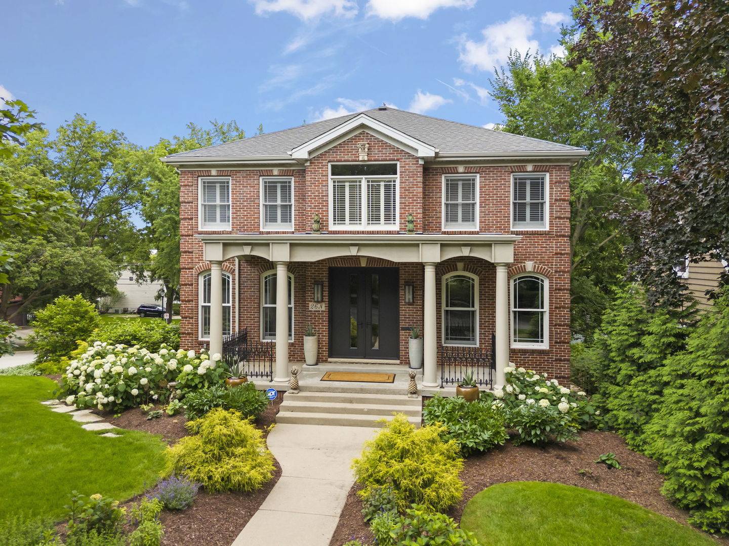 26 N Julian ST, Naperville, IL 60540