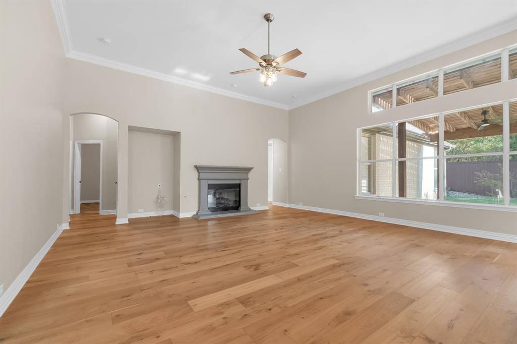 913 Rosemary Drive, Flower Mound, TX 75028