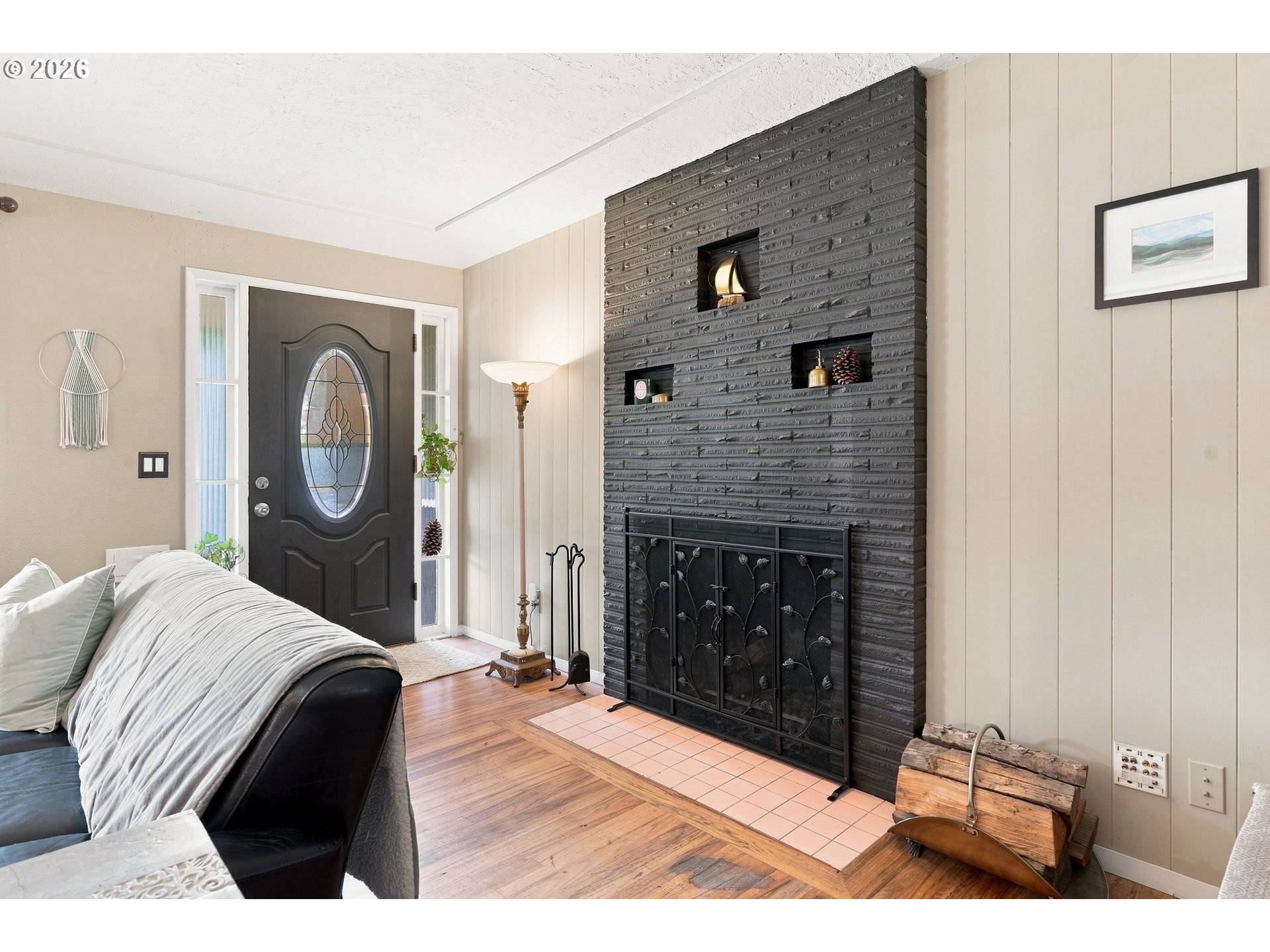 9241 SE MAIN ST, Portland, OR 97216