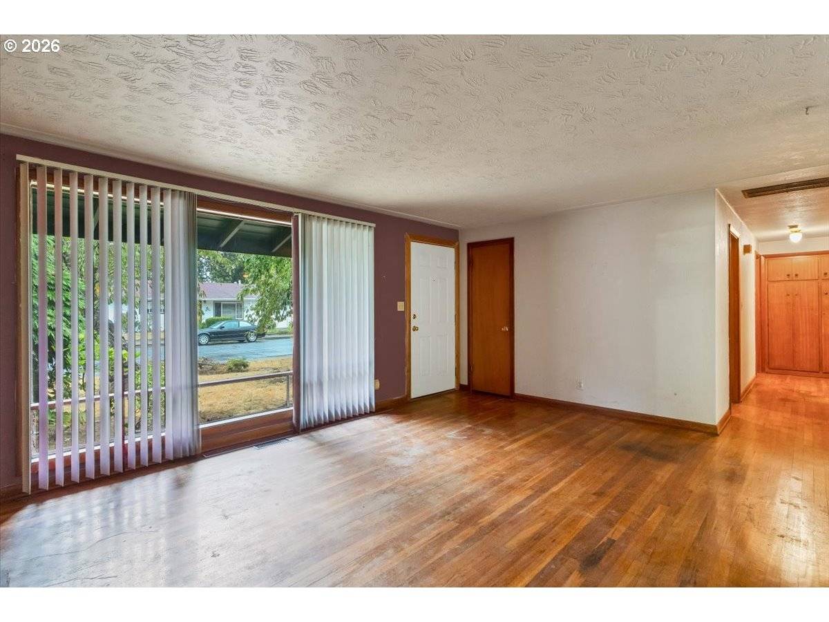 234 GREGORY LN, Salem, OR 97302