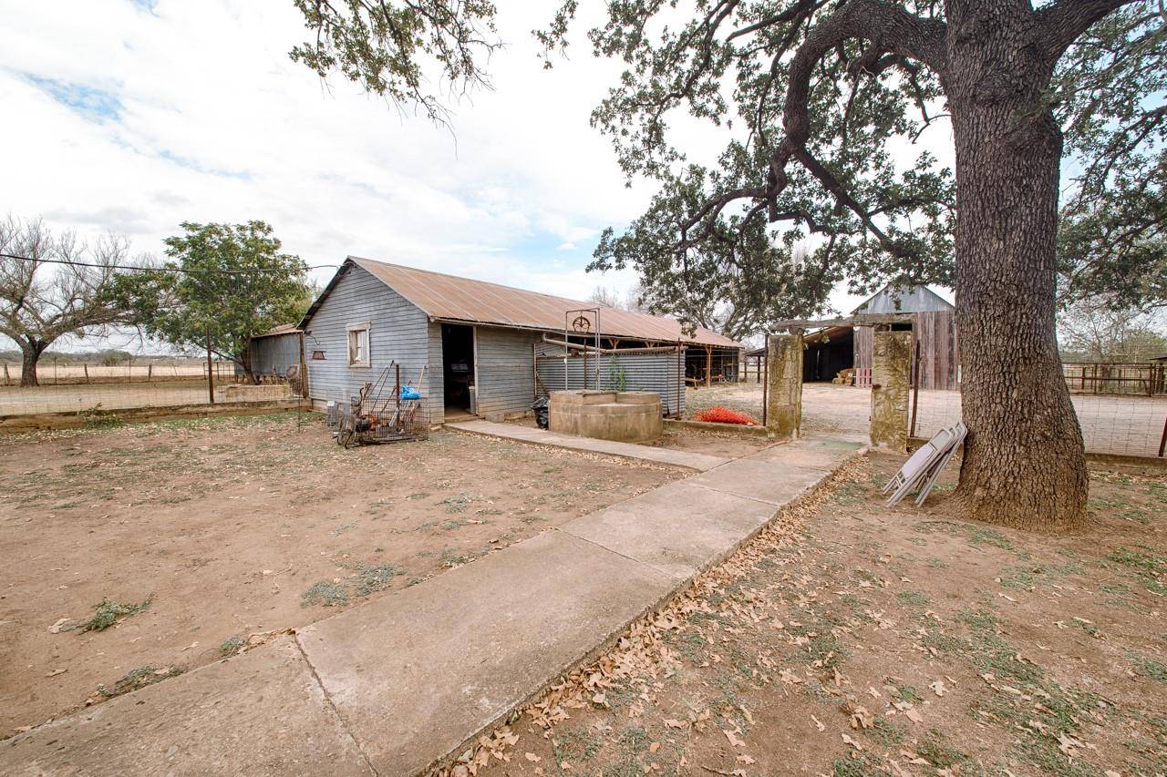 7400 State Highway 27, Comfort, TX 78013