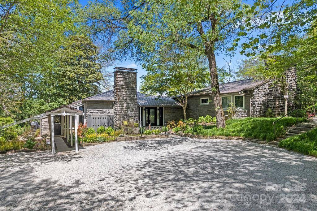 75 Bacon DR, Bryson City, NC 28713