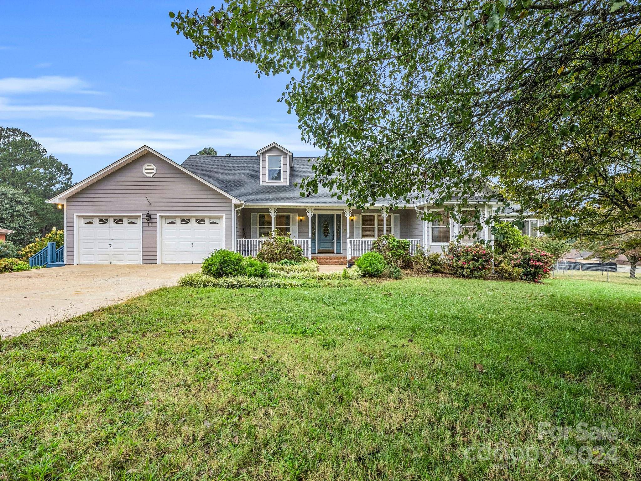 219 Weatherstone DR, Forest City, NC 28043