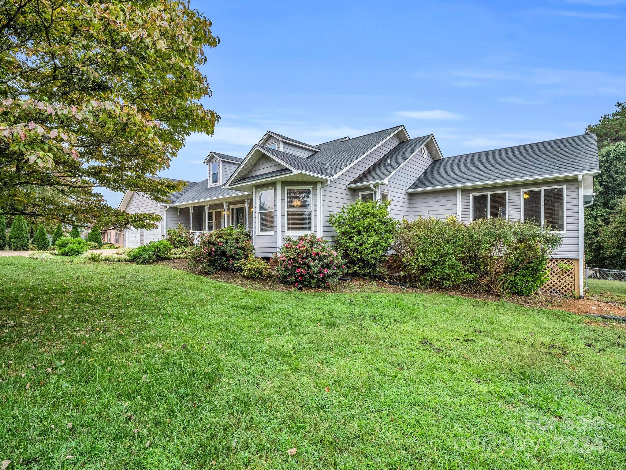 219 Weatherstone DR, Forest City, NC 28043