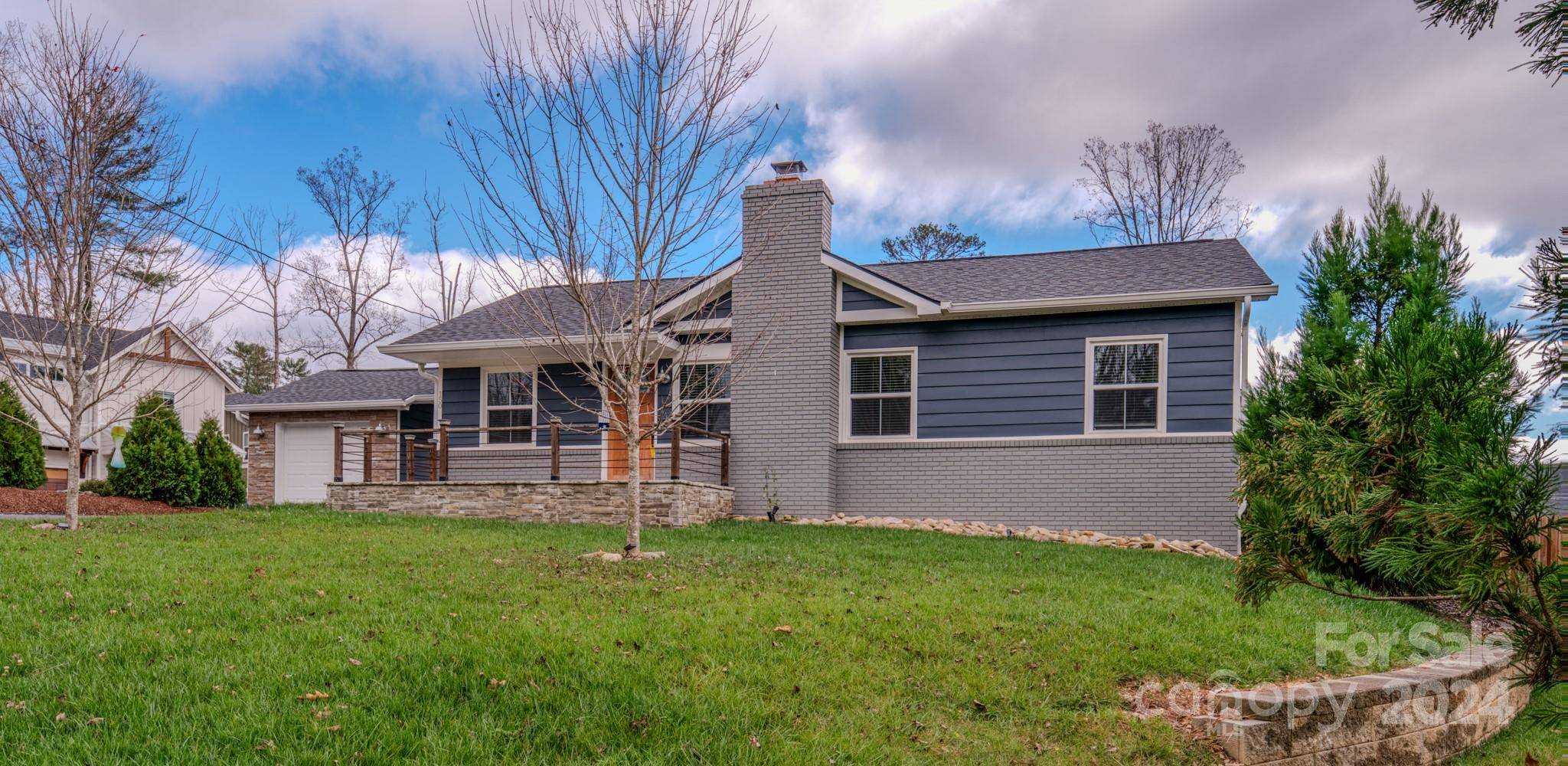 150 Cedar LN, Arden, NC 28704