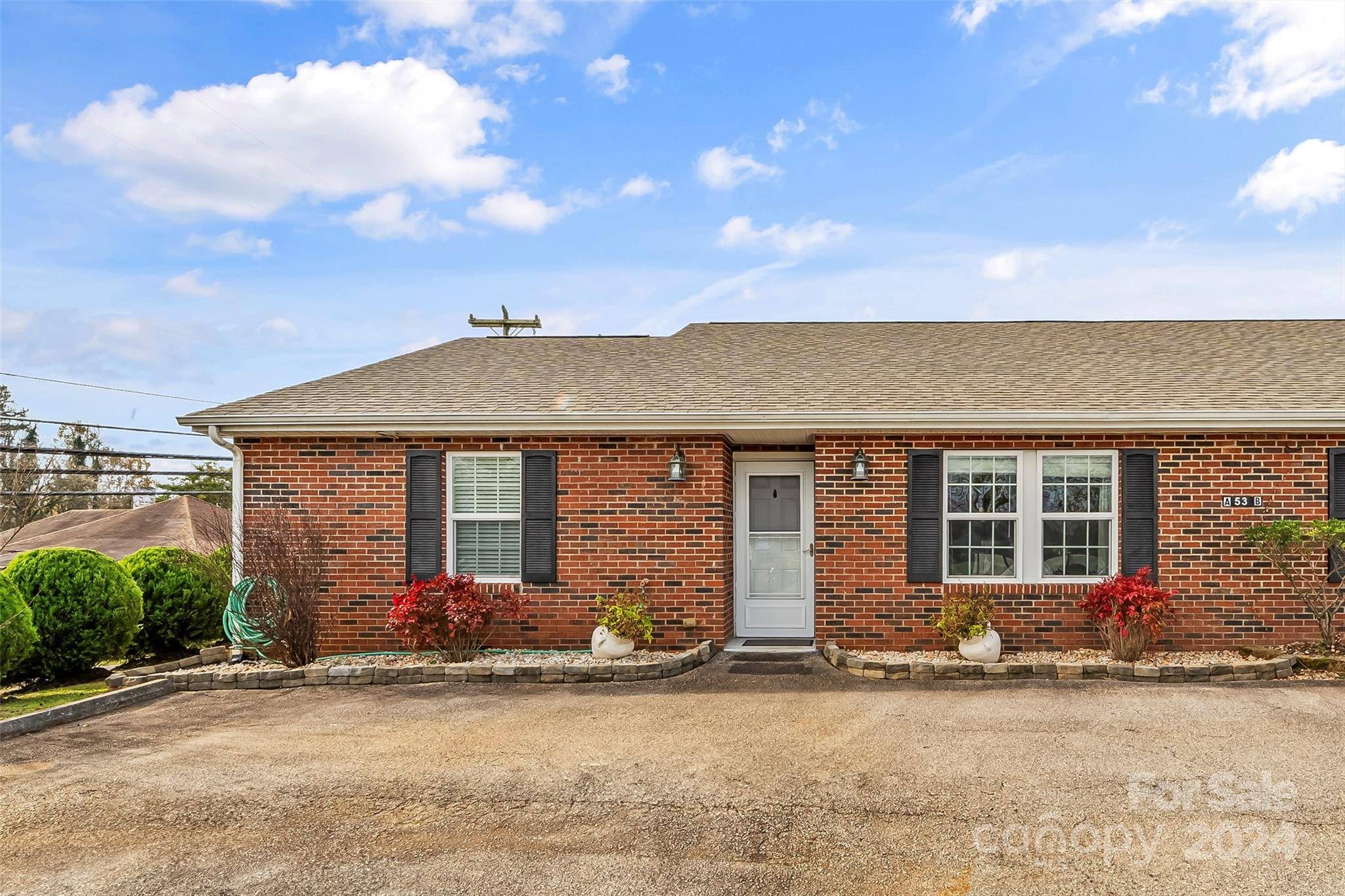 53 Buena Vista RDG #A, Marion, NC 28752