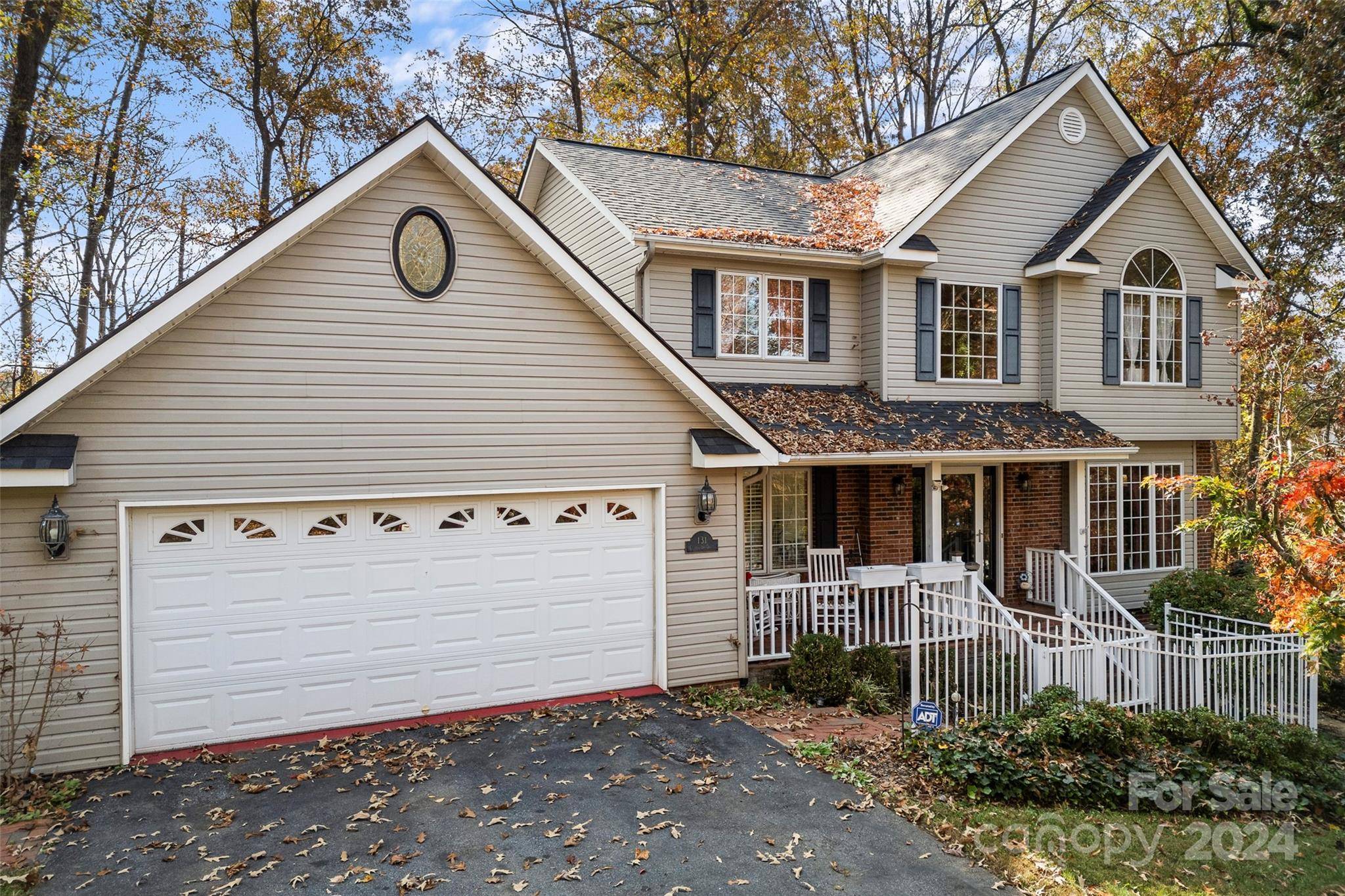 131 Caldonia DR, Candler, NC 28715