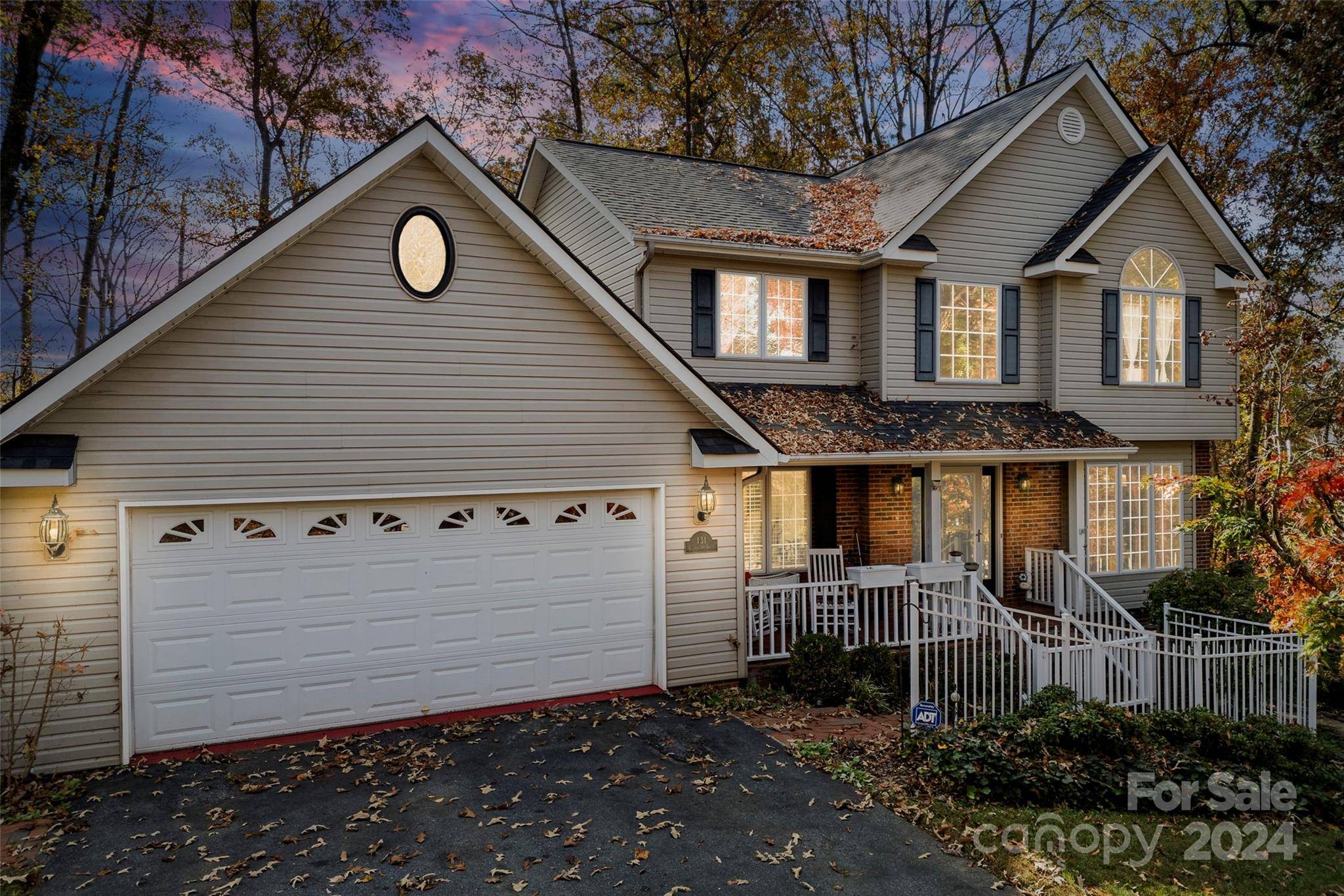 131 Caldonia DR, Candler, NC 28715