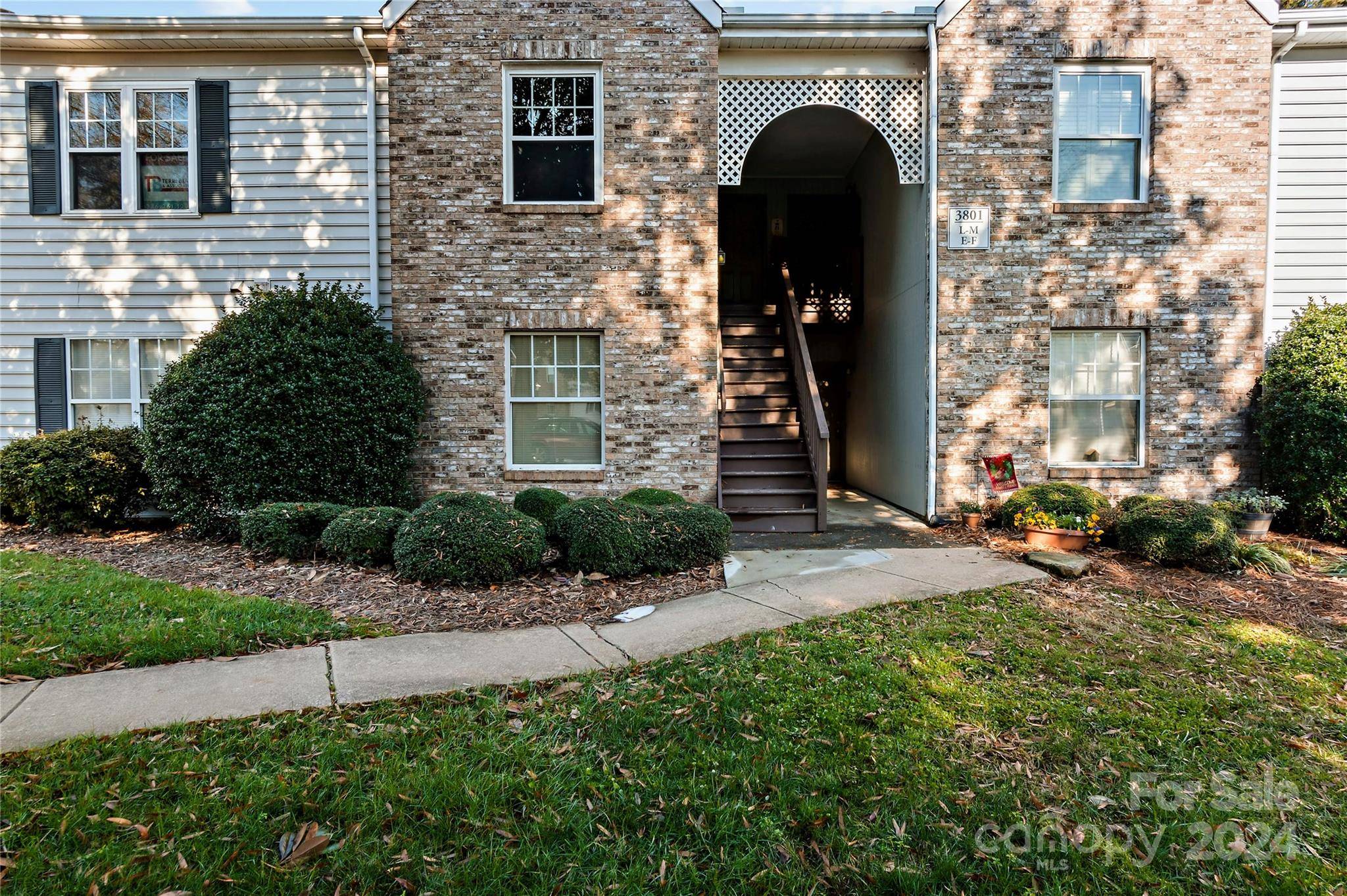 3801 Old Rosebud CT #L, Clemmons, NC 27012