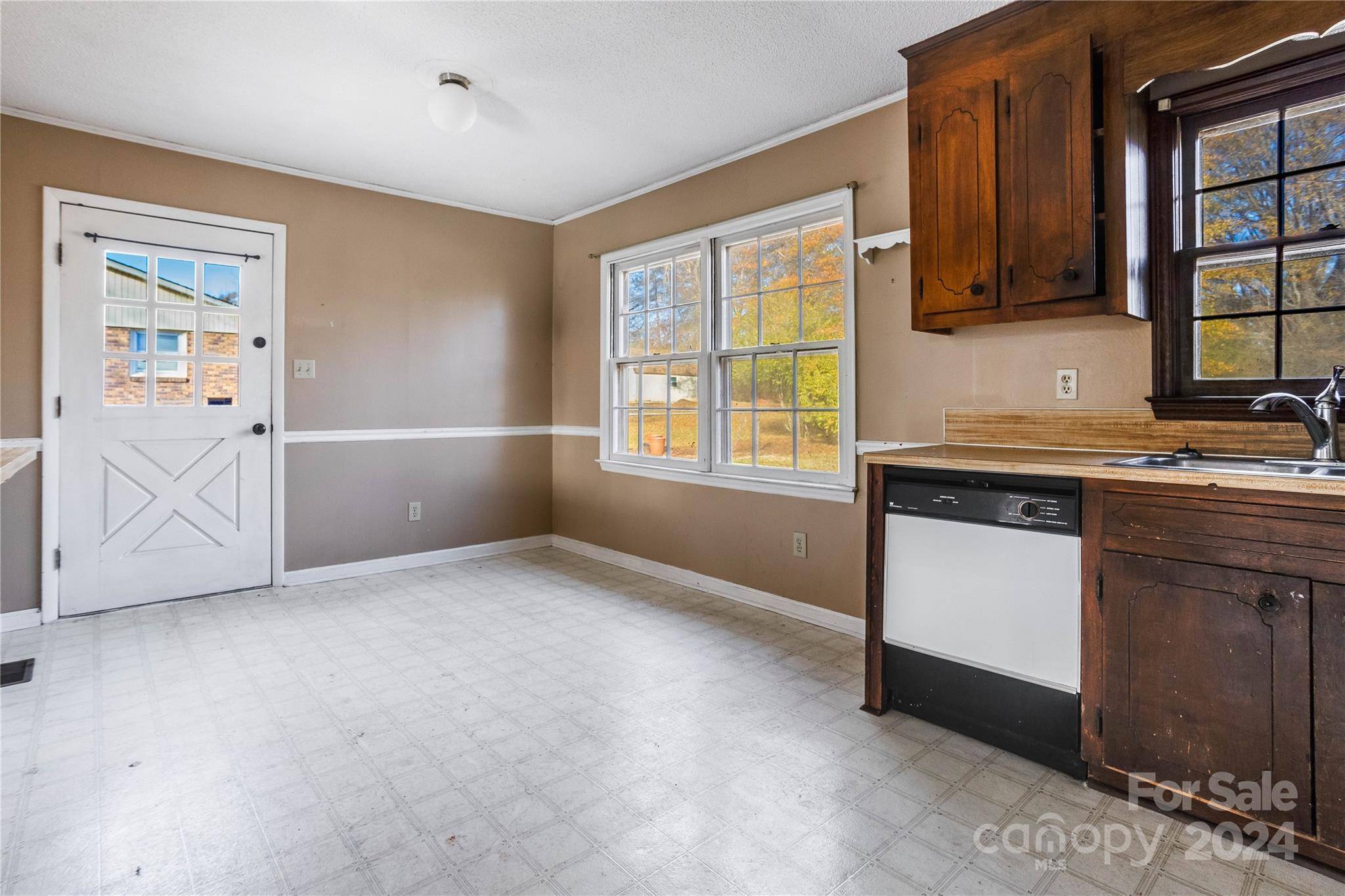 331 Costner DR, Bessemer City, NC 28016