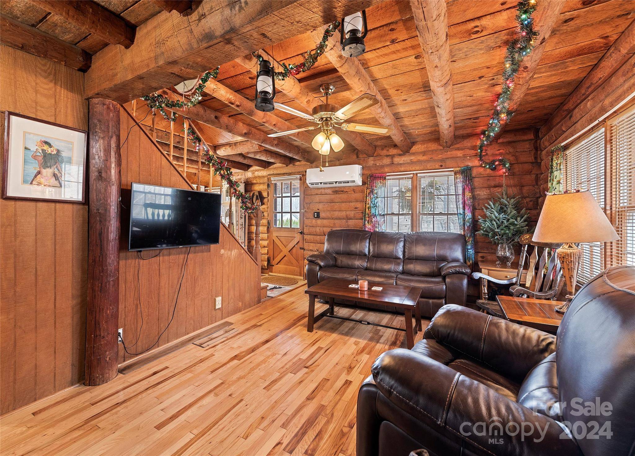 455 Hidden Valley CIR, Canton, NC 28716