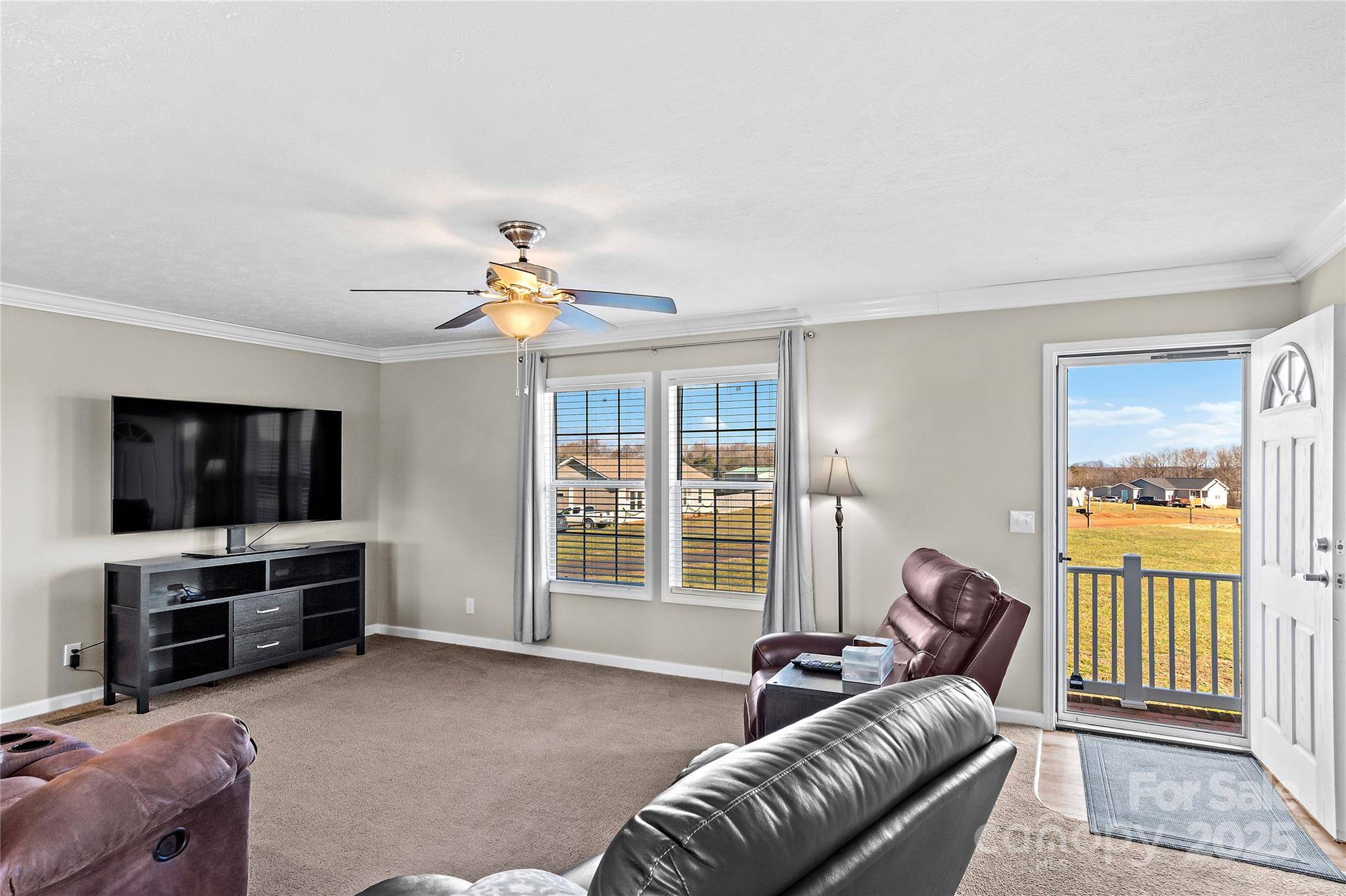 1179 Kaitlyn DR, Boonville, NC 27011