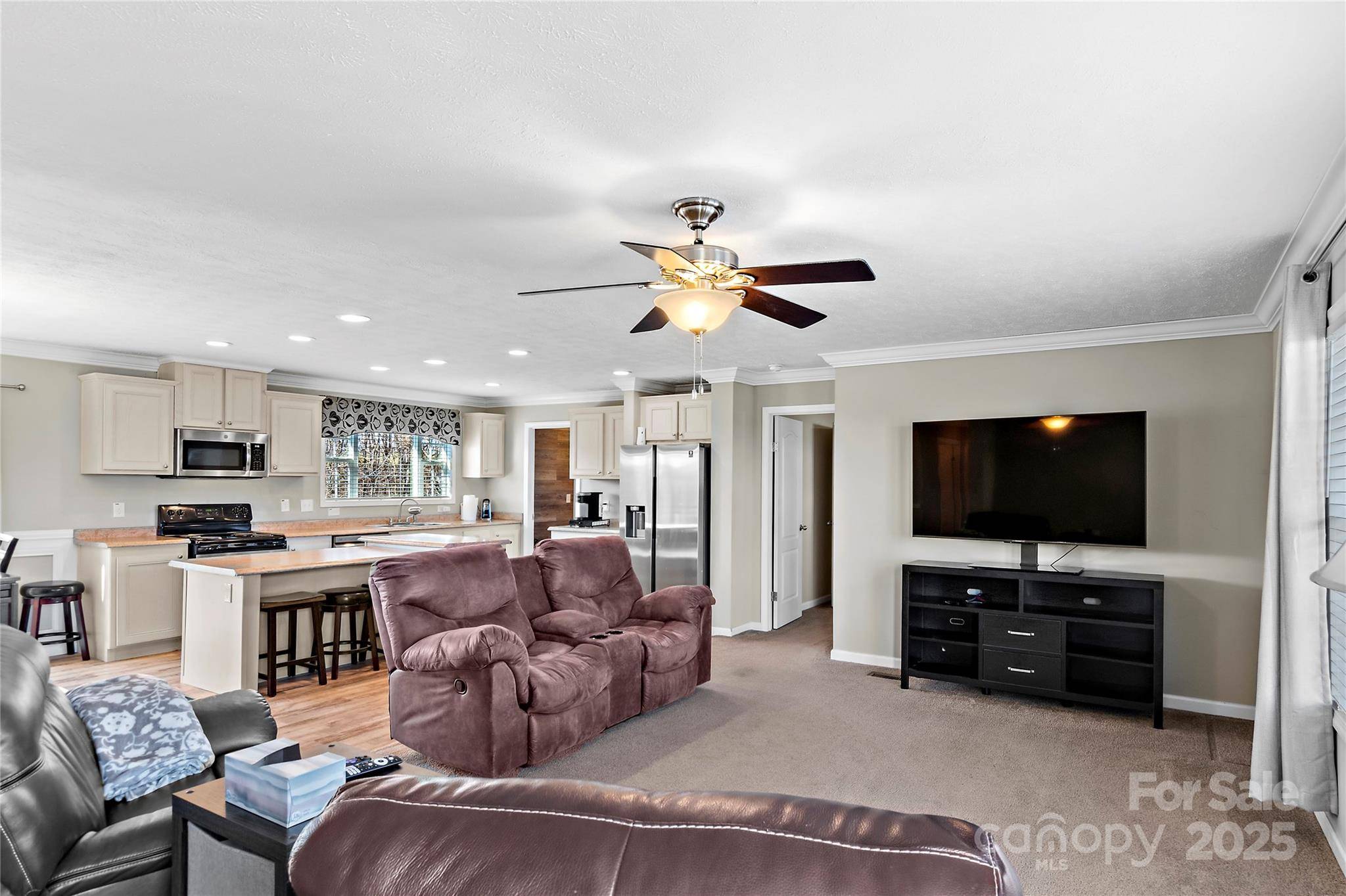 1179 Kaitlyn DR, Boonville, NC 27011
