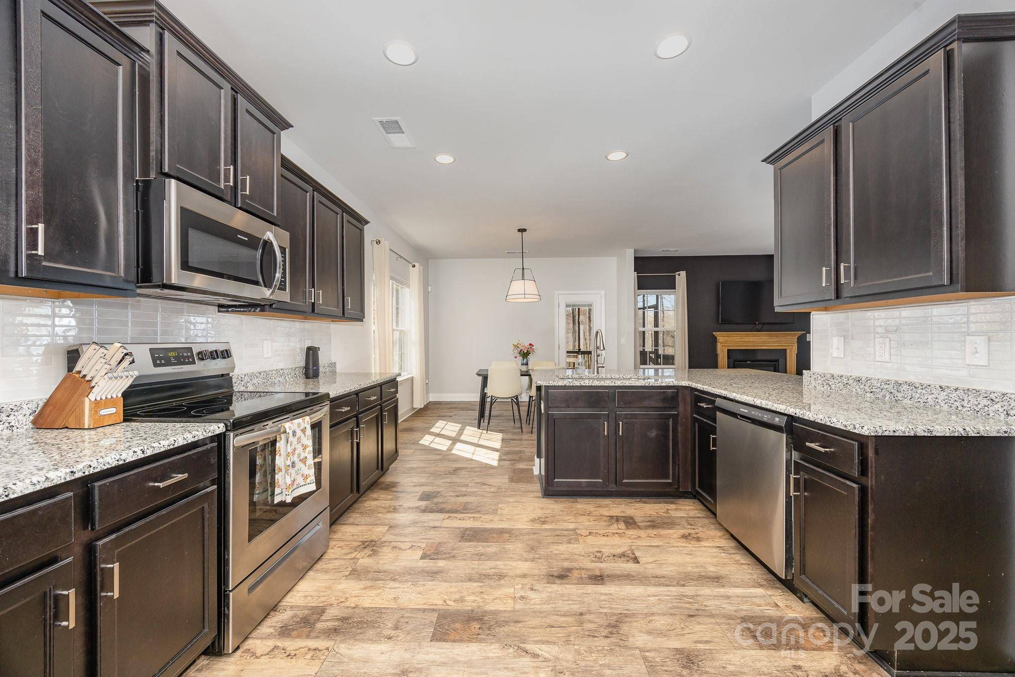 159 Charles Farm DR, Cleveland, NC 27013