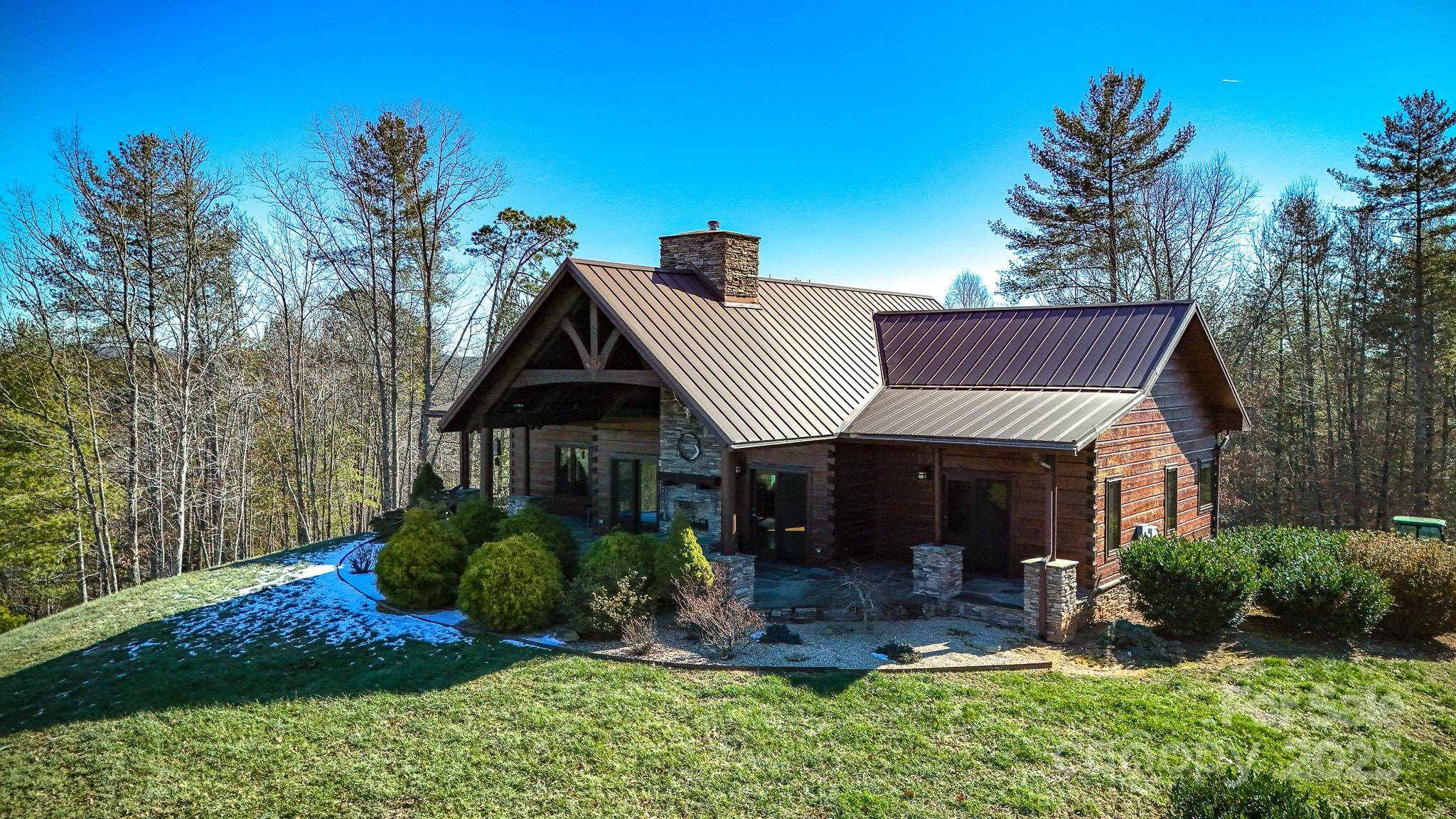 2026 Black Hills DR, Collettsville, NC 28611
