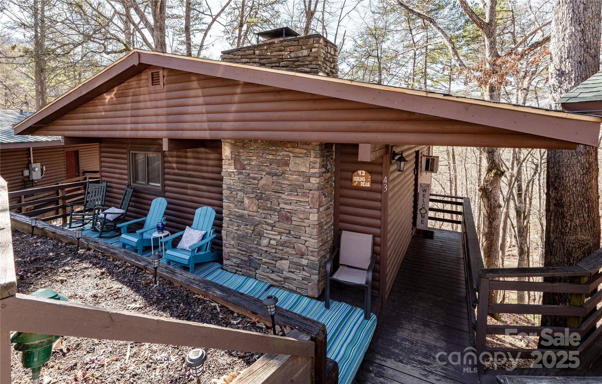 153 Blue Ridge Pkwy, Bryson City, NC 28713