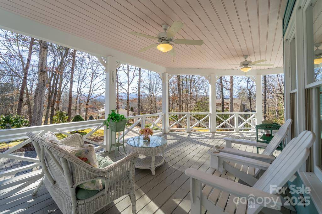60 Circle TRCE, Franklin, NC 28734