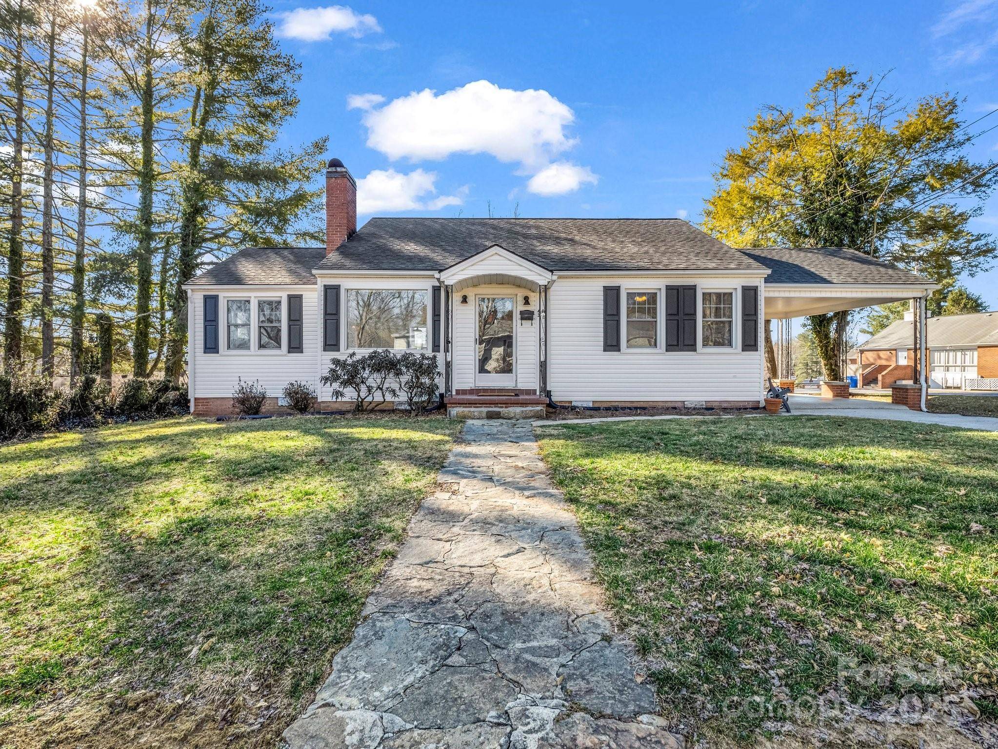 43 Montview CIR, Brevard, NC 28712