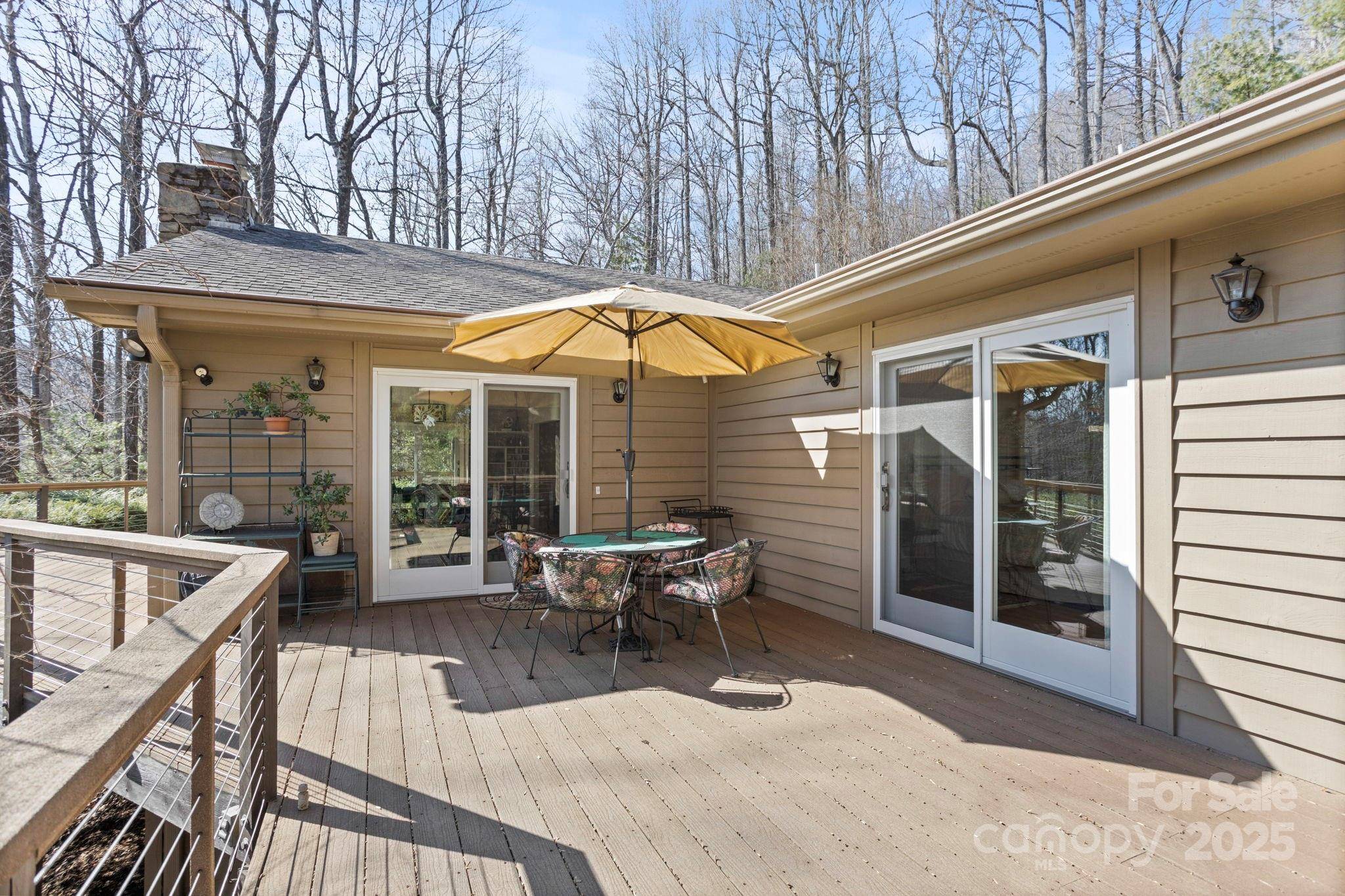 111 Continental DR, Flat Rock, NC 28731