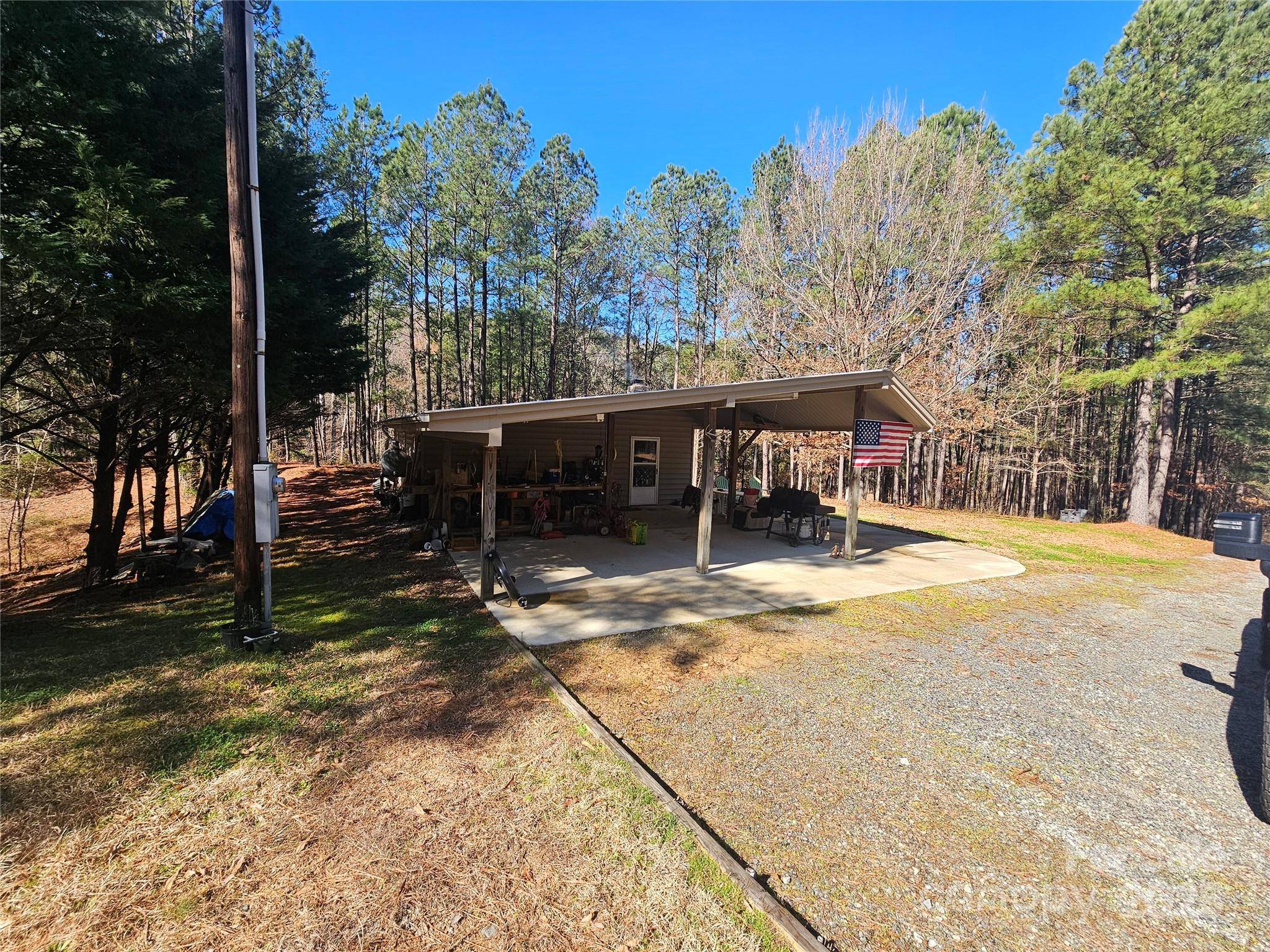 8988 Hwy 215 HWY, Blair, SC 29015