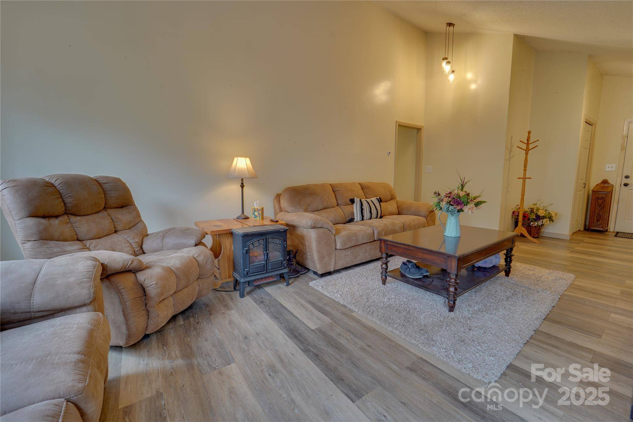 1 Virginia LN, Cullowhee, NC 28723
