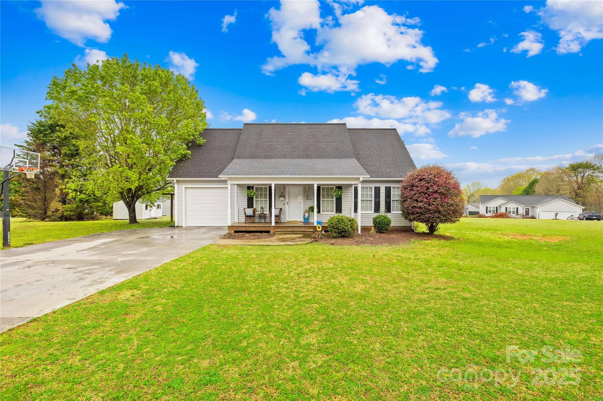 159 Dakota ST, Ellenboro, NC 28040
