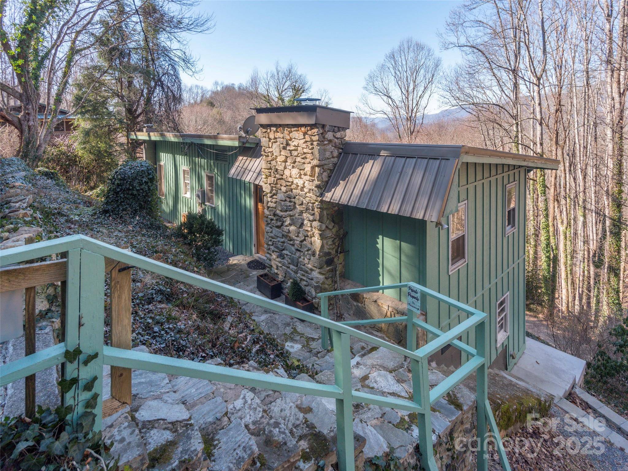 83 Rocky Ridge RD, Balsam, NC 28707