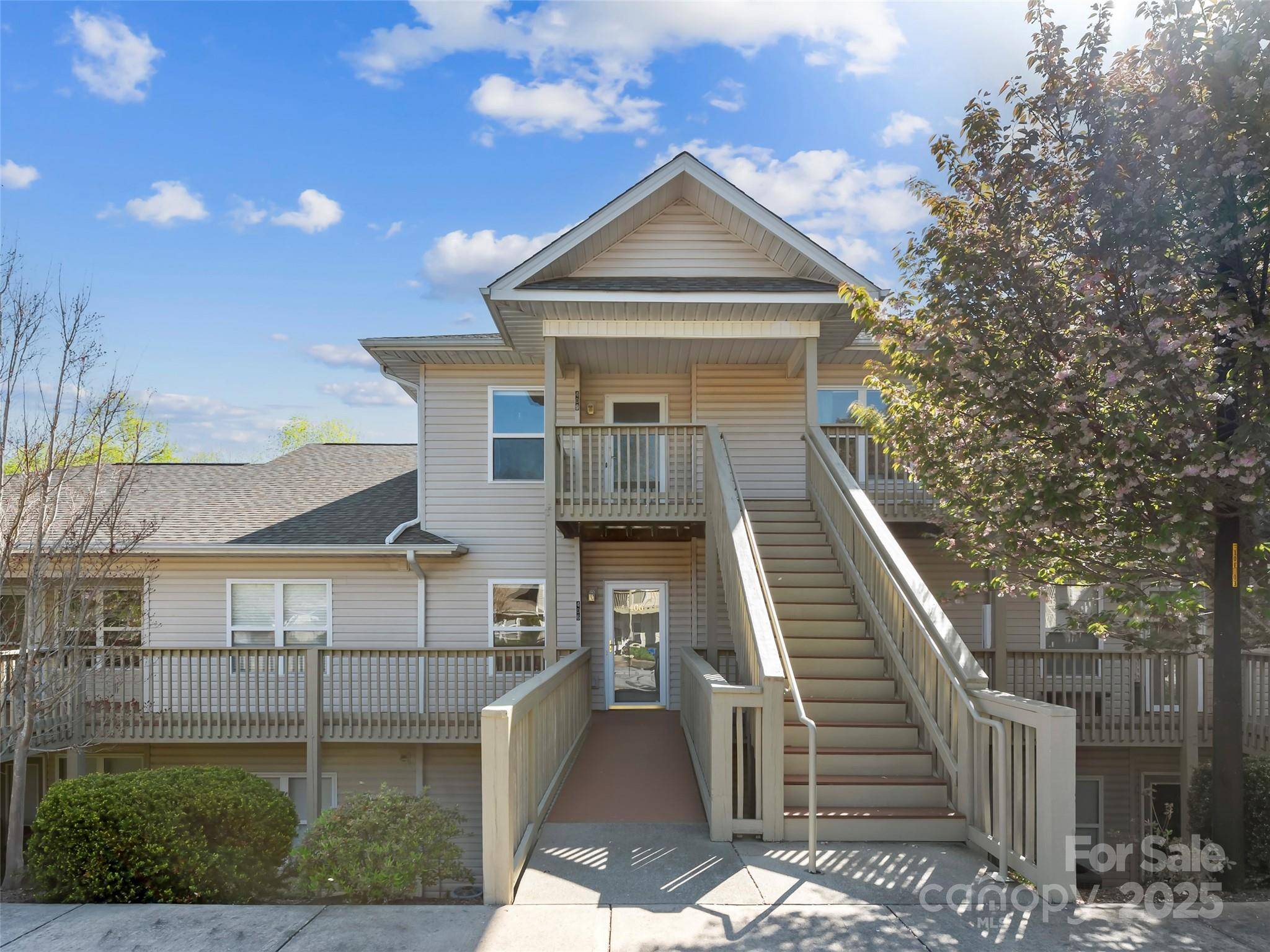 406 Carrington PL, Arden, NC 28704