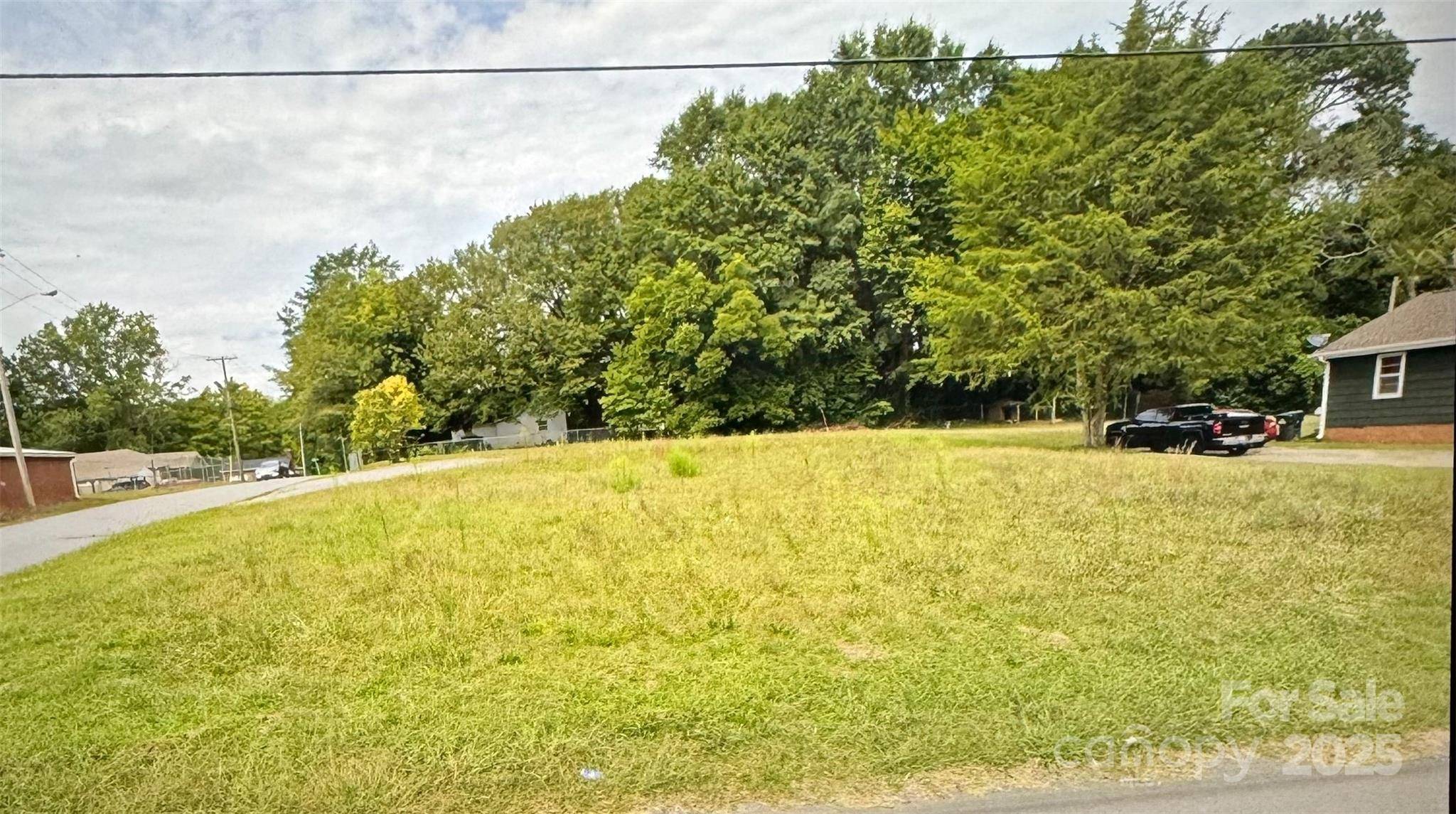 000 N May ST, Gastonia, NC 28052