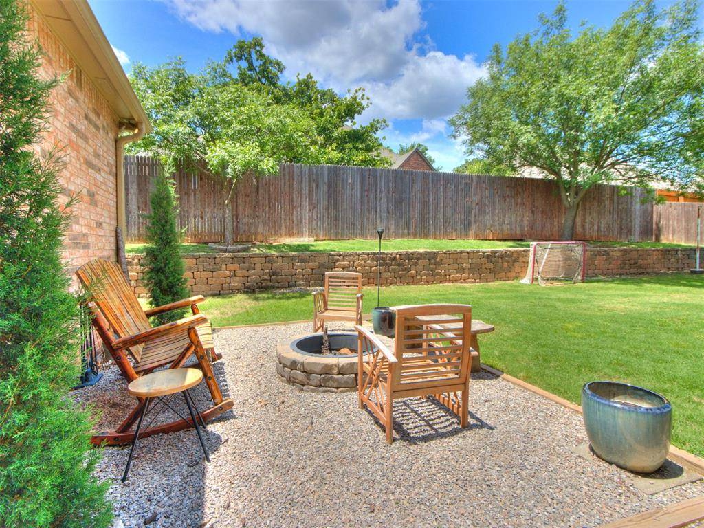1817 Olde Depot DR, Edmond, OK 73034