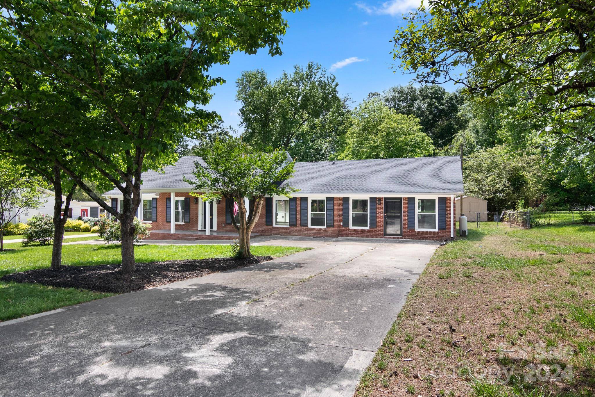 2009 Echo LN, Gastonia, NC 28052