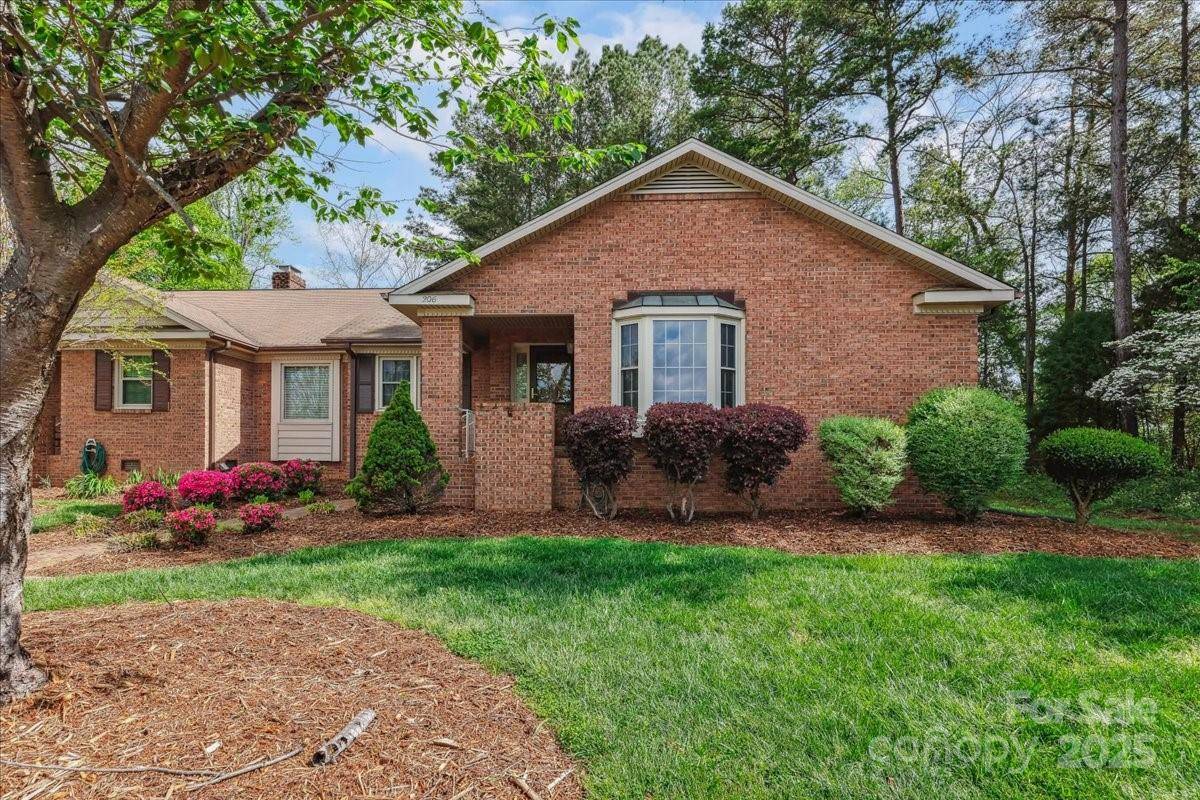 206 Swaim CT, Salisbury, NC 28147