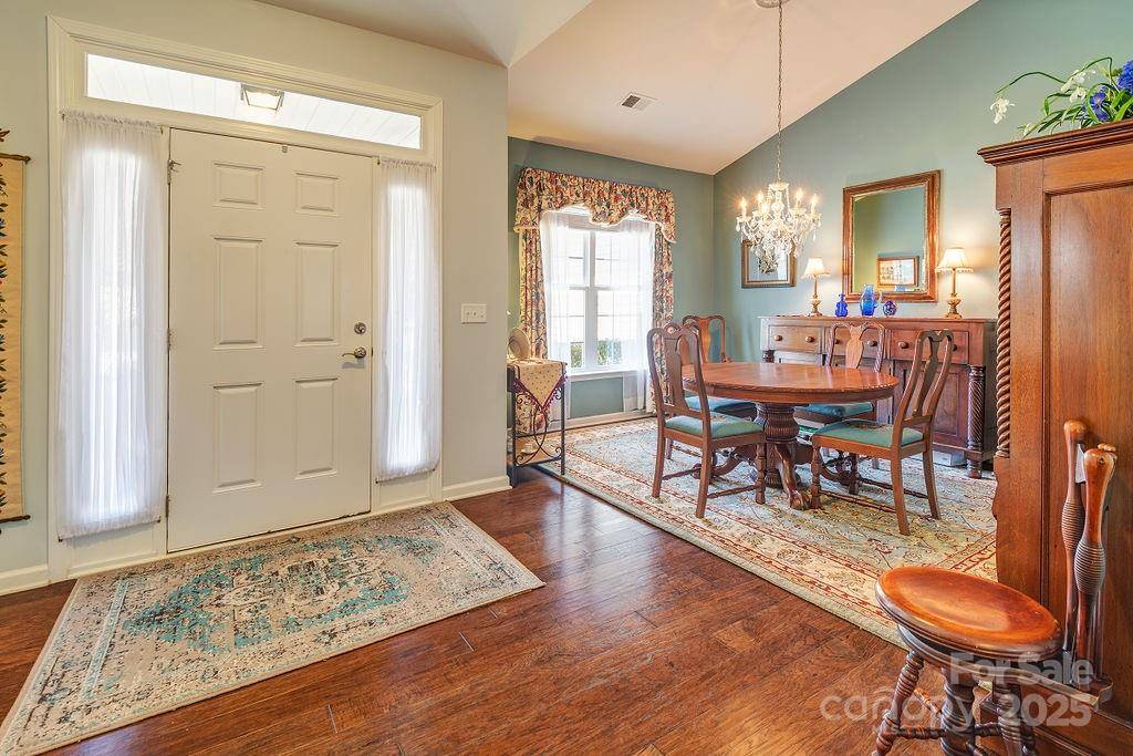 111 Eagle Creek TRL S, Flat Rock, NC 28731