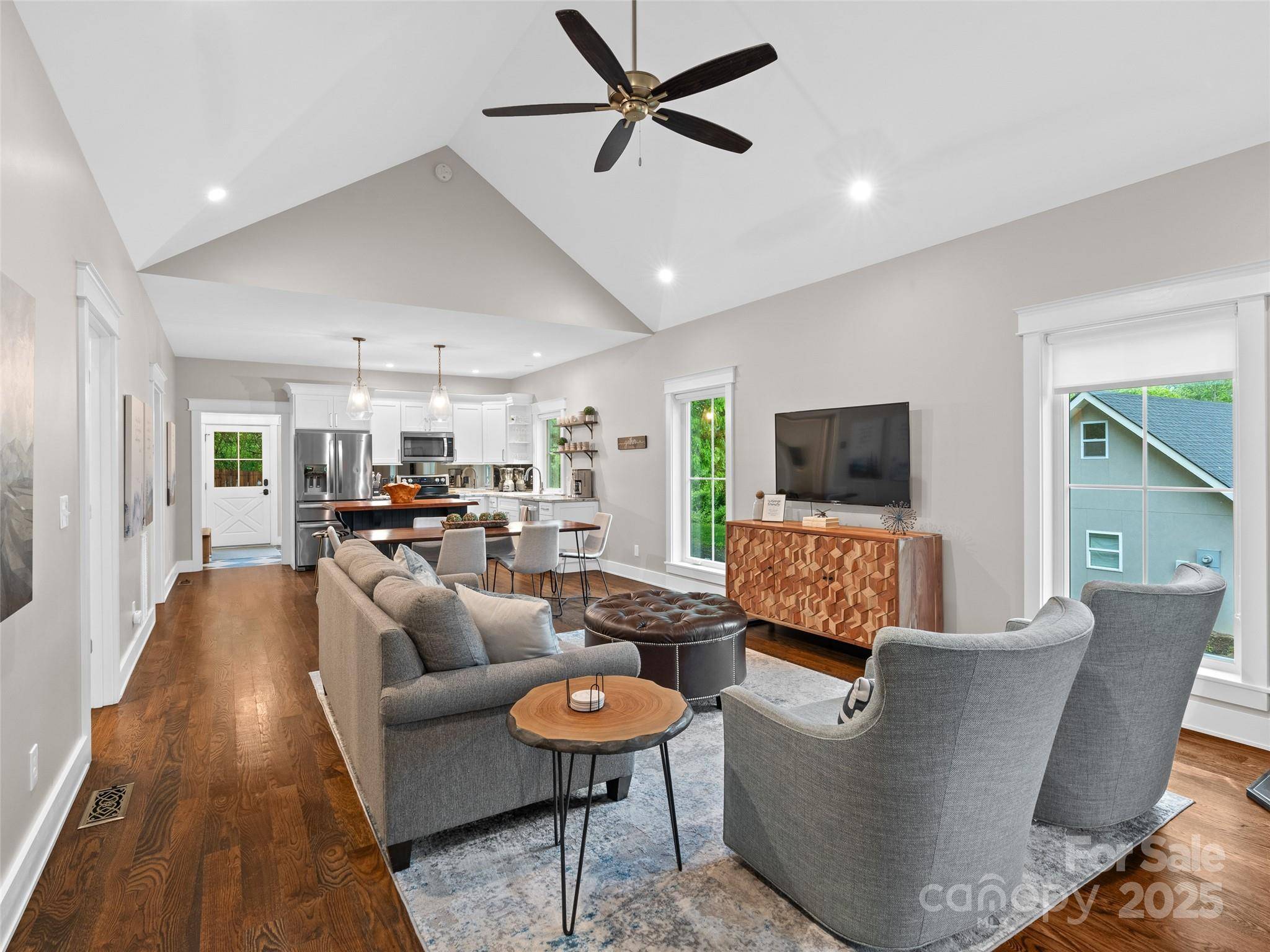 328 Mccoy Cove RD, Black Mountain, NC 28711